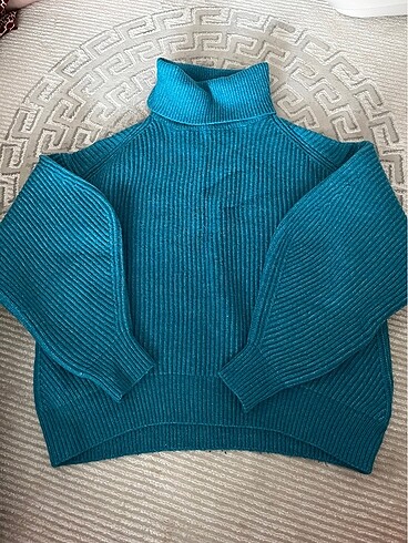 H&M kısa kazak