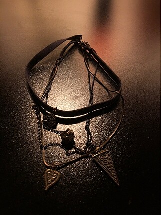 Choker kolye