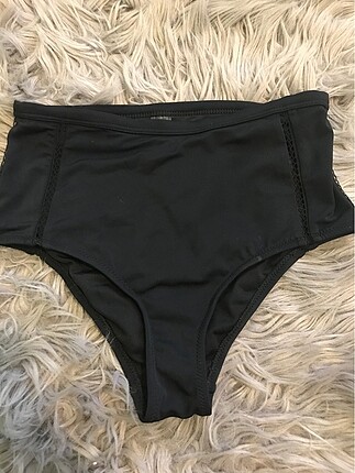 Siyah yüksek bel bikini altı