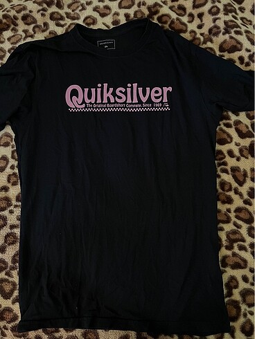 Quicksilver tişört