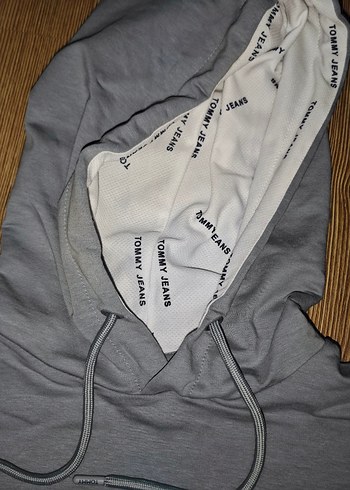 Tommy Hilfiger Gri Kapüşonlu Sweatshirt - Görsel 2