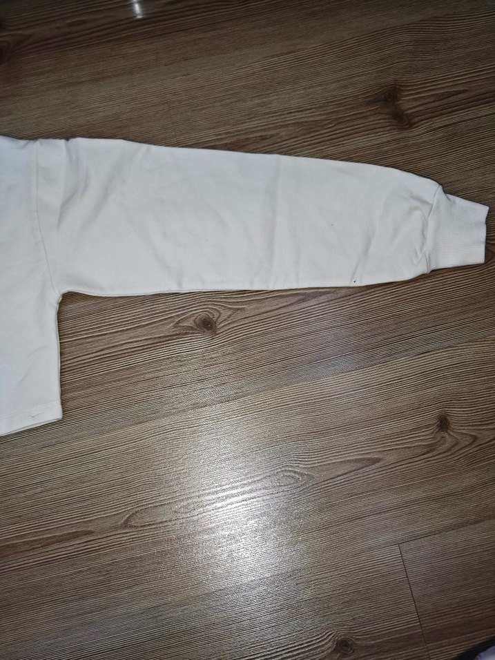 Beyaz V Yaka Crop Top Kadın - Görsel 3