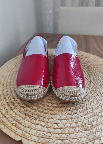 Kırmızı Rugan Kadın babet - Görsel 3