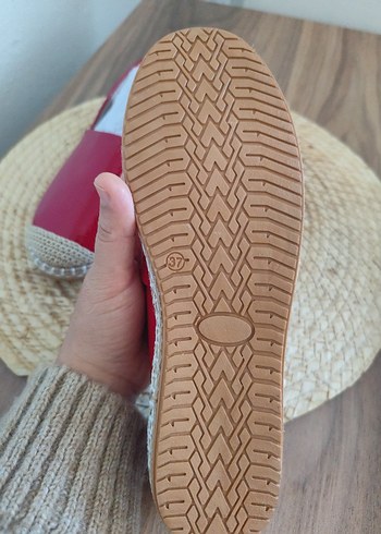 Kırmızı Rugan Kadın babet - Görsel 5