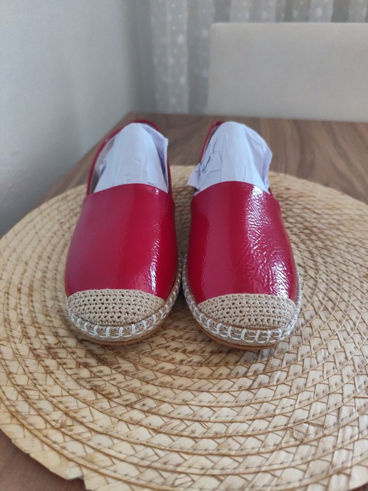 Kırmızı Rugan Kadın babet - Görsel 3