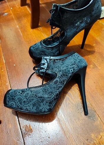 Shoe Tek Siyah dantel görünümlü platform ayakkabı