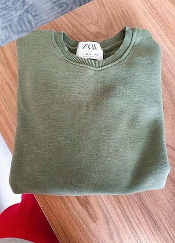 13-14 Yaş Beden Zara 13-14 yaş erkek sweatshirt haki renk