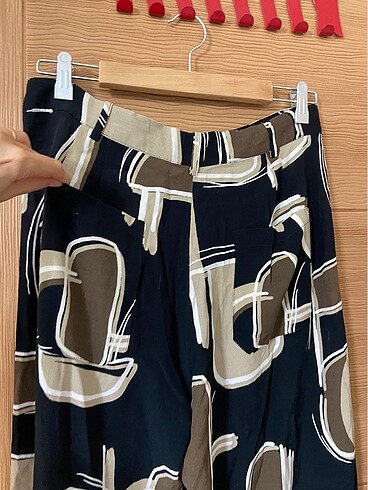 l Beden ZARA DESENLİ YAZLIK PANTALON
