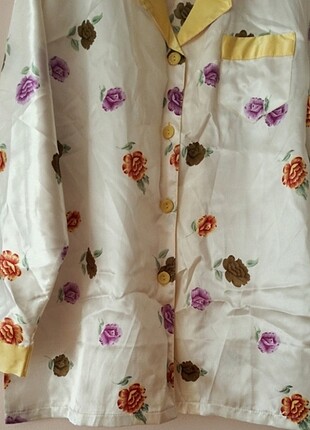 m Beden çeşitli Renk Saten pijama takımı