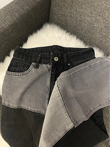 Diğer Farklı kumaşlı jean