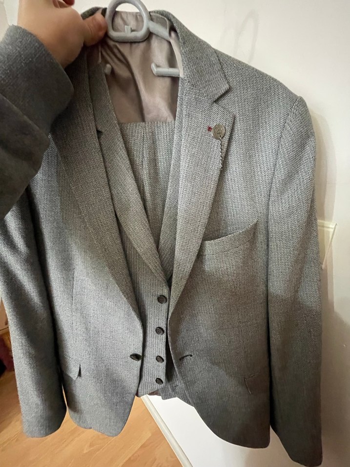 Gri Erkek Klasik Kesim Takım Elbise - Görsel 4