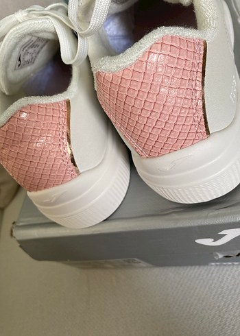 Joma Beyaz Bağcıklı Kadın Spor Ayakkabı - Görsel 3