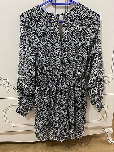 Astarlı şifon kısa tulum - Görsel 4