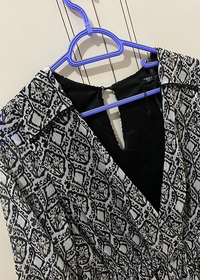 Astarlı şifon kısa tulum - Görsel 2