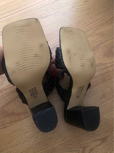 36 Beden siyah Renk Topuklu sandalet