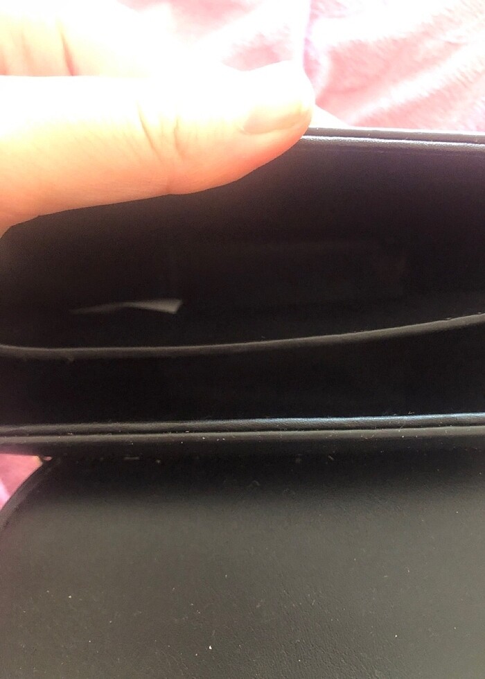 Siyah çanta - Görsel 3