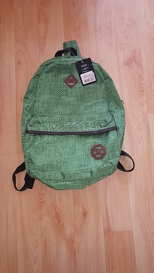 yeşil çanta 