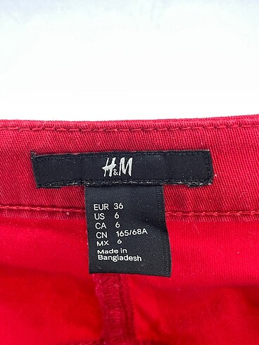 36 Beden kırmızı Renk H&M Skinny %70 İndirimli.