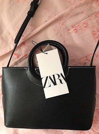 Zara çanta