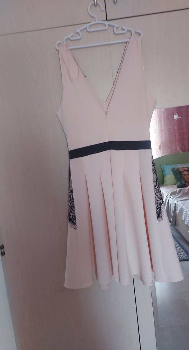 Dantel Detaylı Pembe Midi Elbise - Görsel 3