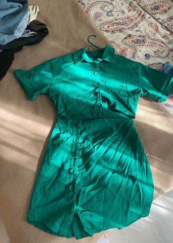 Düğmeli Kısa Kollu Yeşil Keten Elbise - Görsel 3