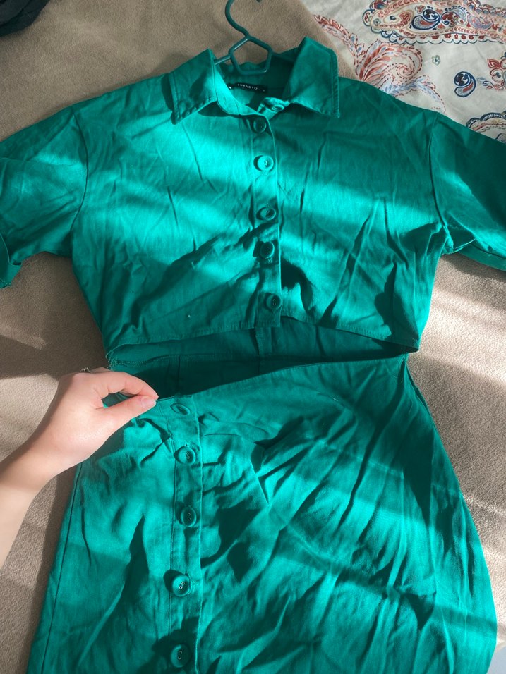 Düğmeli Kısa Kollu Yeşil Keten Elbise - Görsel 4