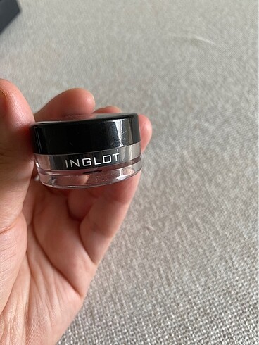 Inglot eyliner sglam pudra