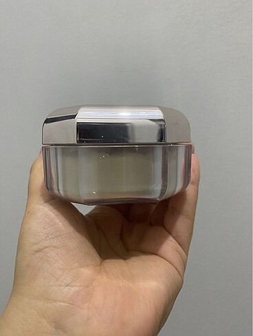 Beden Renk Fenty beauty pudra