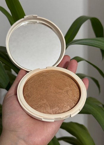  Beden Kiko bronzer