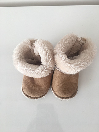 H&M ugg bot