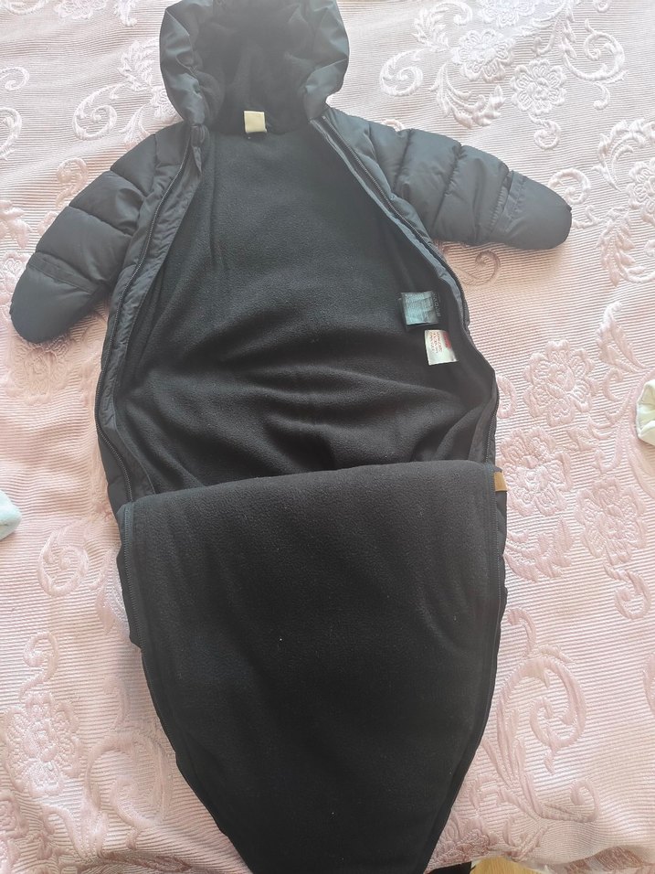 Siyah Kapüşonlu Bebek Tulum - Görsel 2