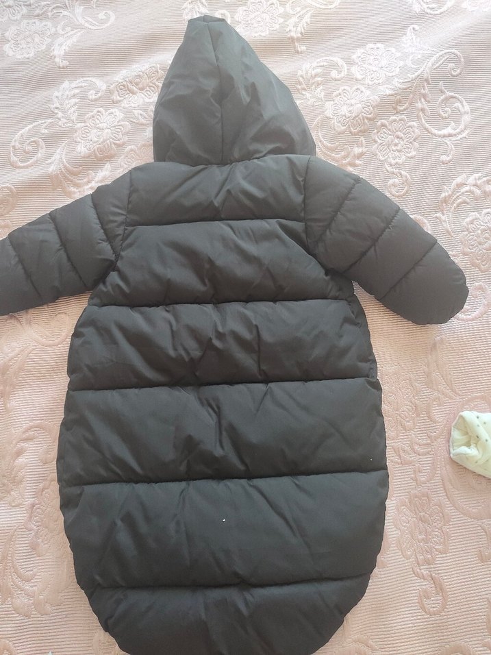 Siyah Kapüşonlu Bebek Tulum - Görsel 5