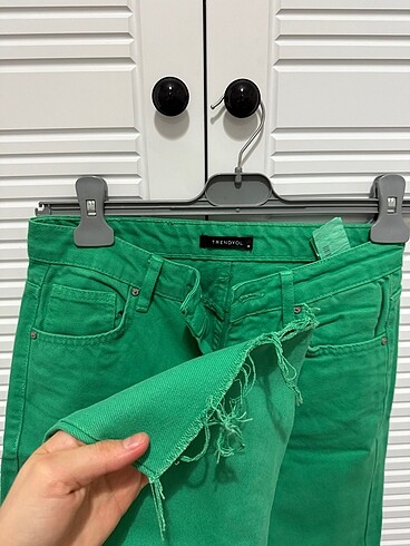 Trendyol & Milla Yeşil kot pantolon