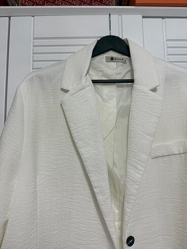 Dilvin Kırık beyaz keten oversize blazer