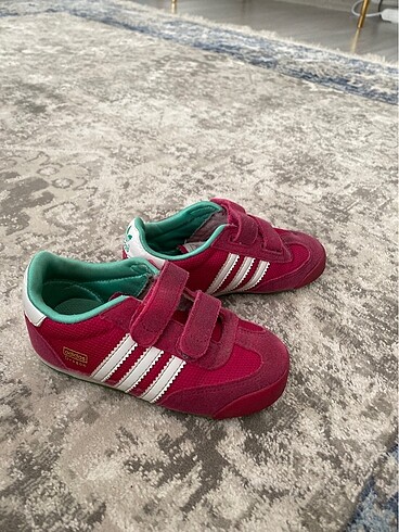 Adidas Adidas 25 numara ayakkabı