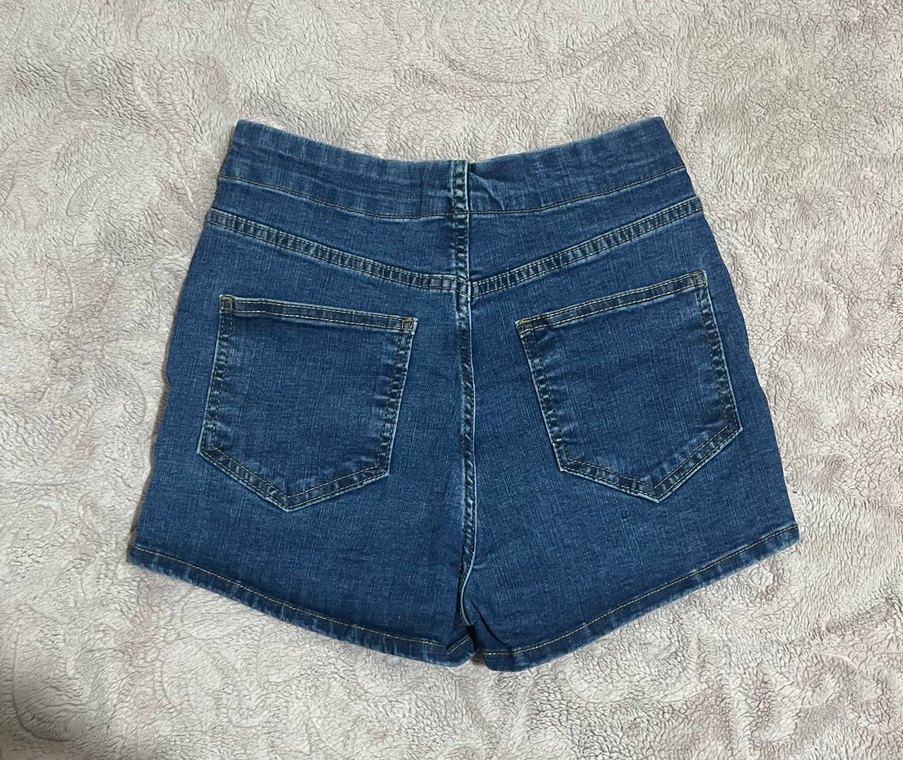 Kadın Mini Mavi Denim Şort yanları mini yırtmaçlı - Görsel 2