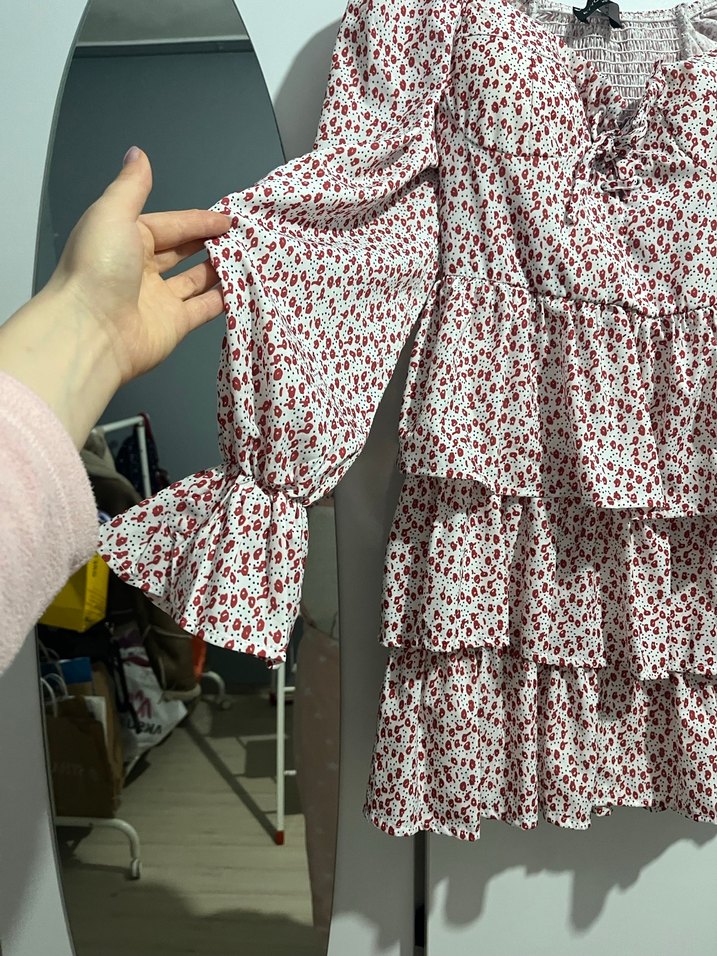 Kısa kırmızı kalpli şık elbise - Görsel 4