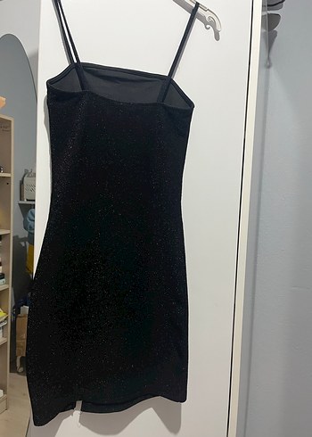 H&M Siyah Simli Askılı Mini Abiye Elbise - Görsel 2