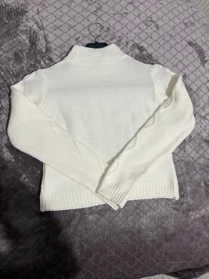 Beyaz Örgü Boğazlı Kadın Kazak - Görsel 2