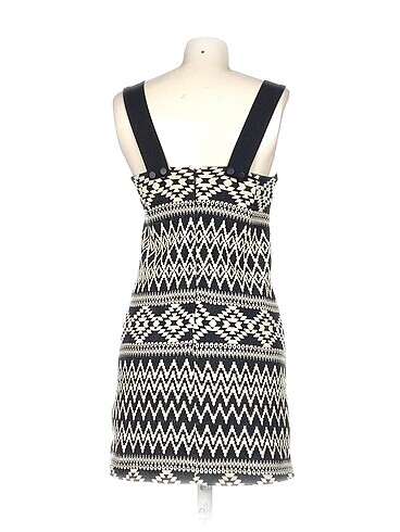 32 Beden Topshop Kısa Elbise %70 İndirimli.