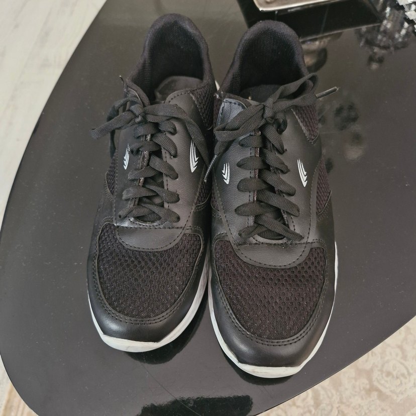 siyah beyaz tabai Minimalist Kadın Spor Ayakkabı - Görsel 2