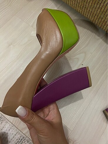 Topuklu ayakkabı - Görsel 9