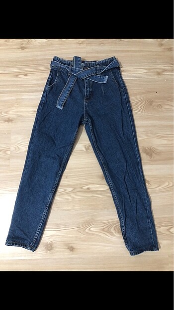 Kot pantolon mom