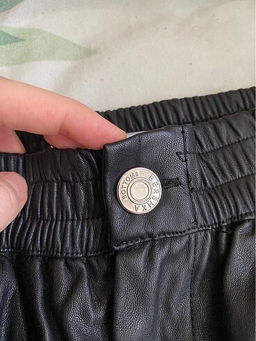 Bershka Deri pantolon