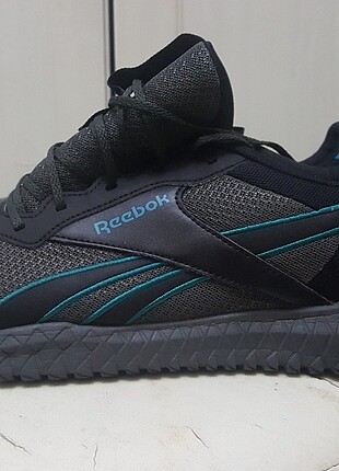 reebok ayakkabi