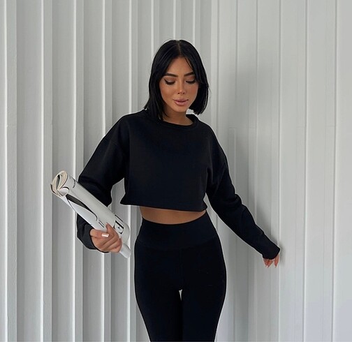 Zara Siyah crop sweatshirt