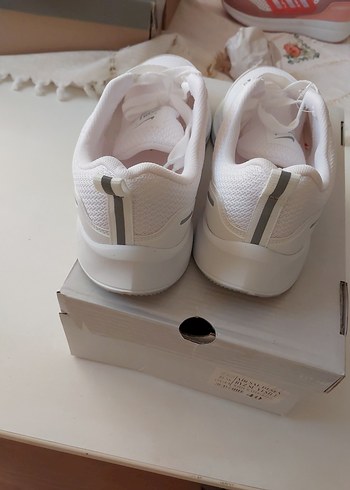 Nike Nike Beyaz Kadın Spor Ayakkabı