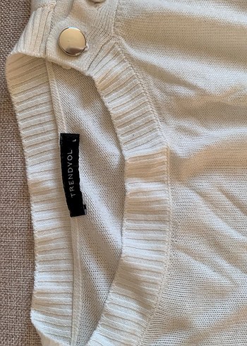 Düğmeli Beyaz Kadın Kısa Kollu Triko - Görsel 9