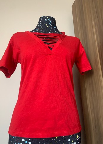 Kısa Kollu V Yaka Kırmızı Tişört - Görsel 6