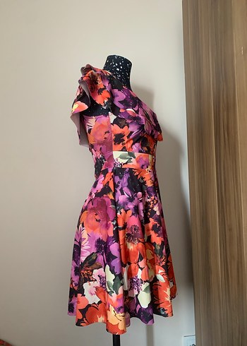 Renkli Çiçek Desenli Elbise - Görsel 7